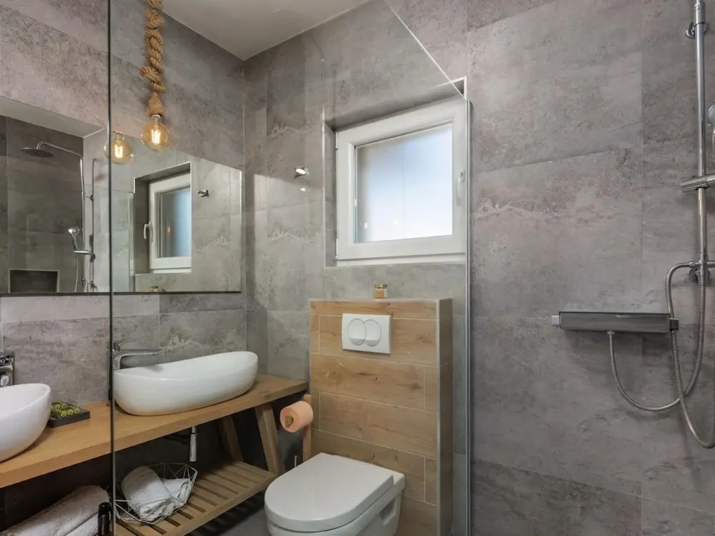 Modern Countryside Villa Near the Sea, Private Swimming Pool, Lovely Guesthouse