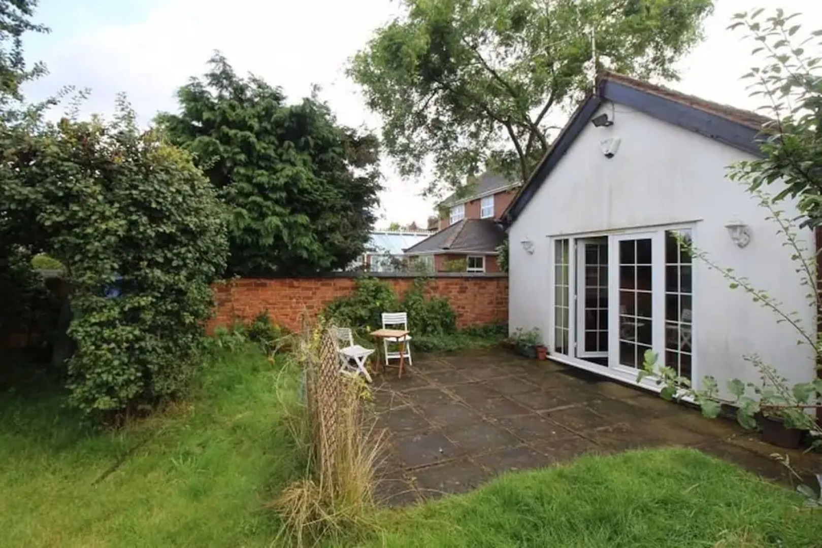 Cosy, Self-contained 1-bedroom Flat Near Nantwich