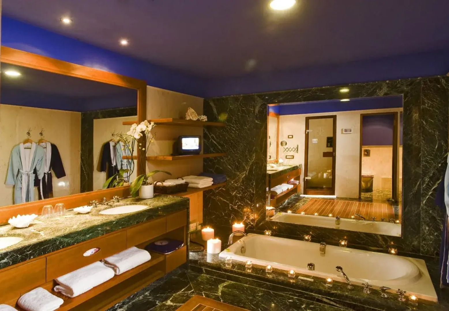 Elounda Beach Hotel & Villas, a Member of the Leading Hotels of the World