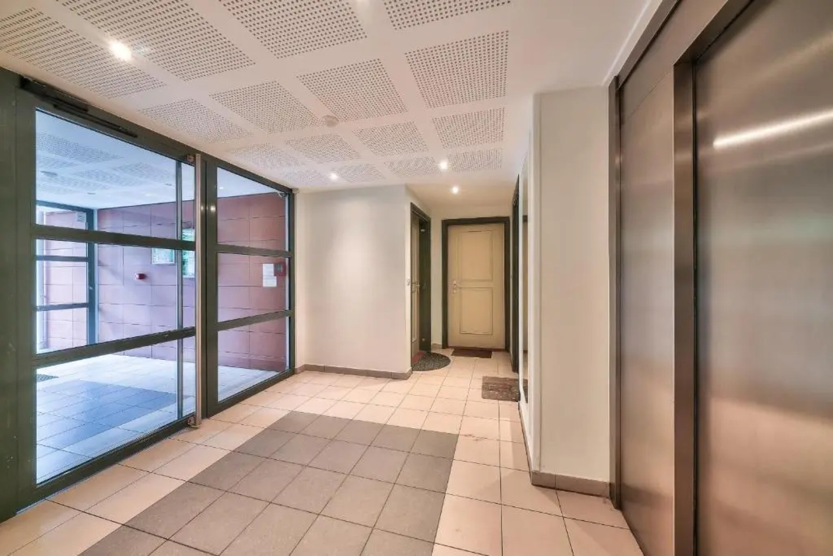 Nice 2 BDR in Rosny-sous-Bois