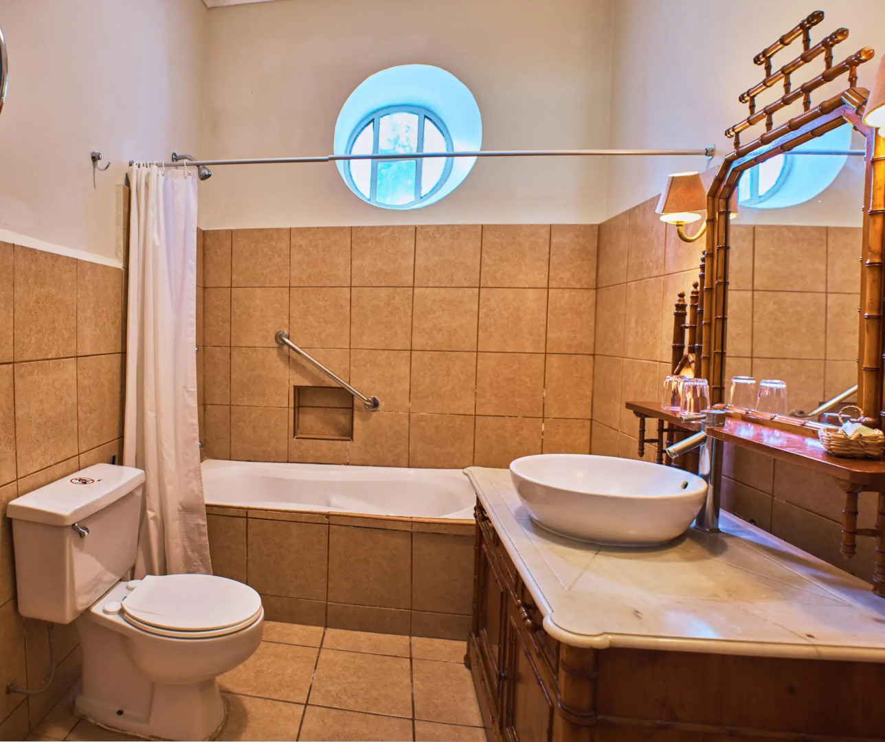 Hotel Hacienda Majoro