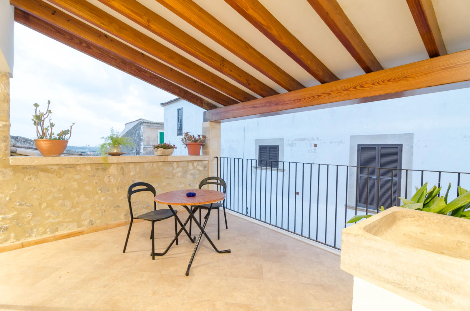 Хостел Embat Alberg Juvenil