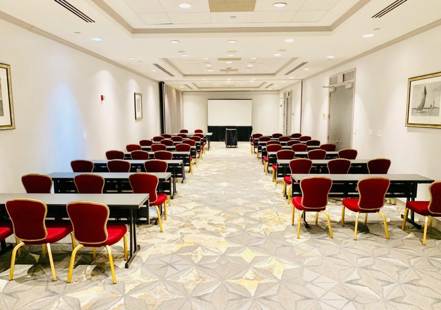 Crowne Plaza College Park - Washington DC by IHG