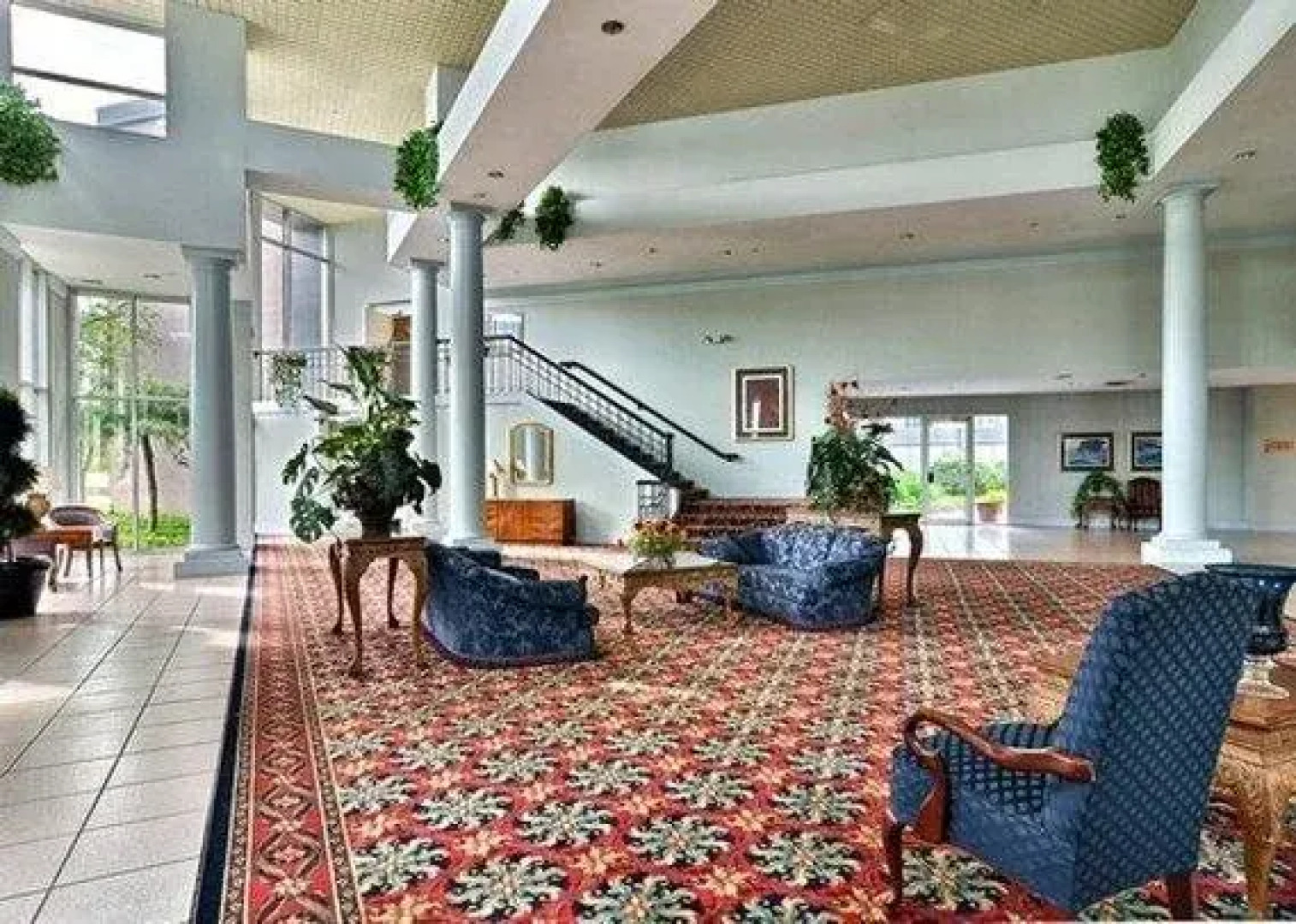 Rodeway Inn & Suites & Conference Center