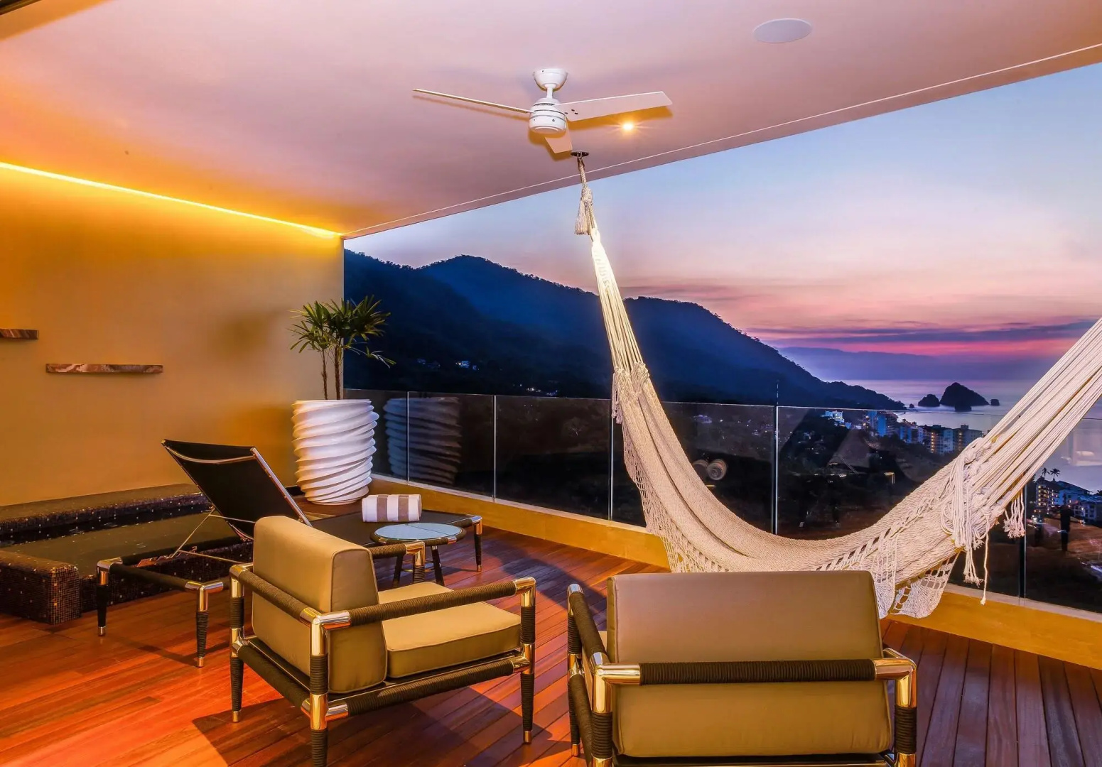 Hotel Mousai Puerto Vallarta Adults Only