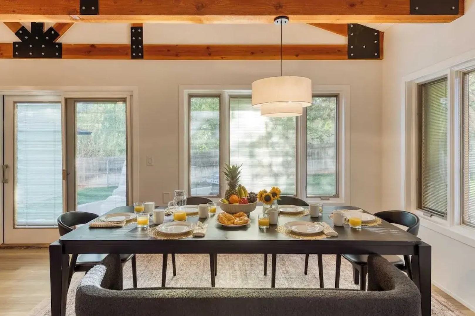 Hot Tub, Sauna & Red Rock Views Near Sedona Trails Sedona Serenity Retreat by Avantstay