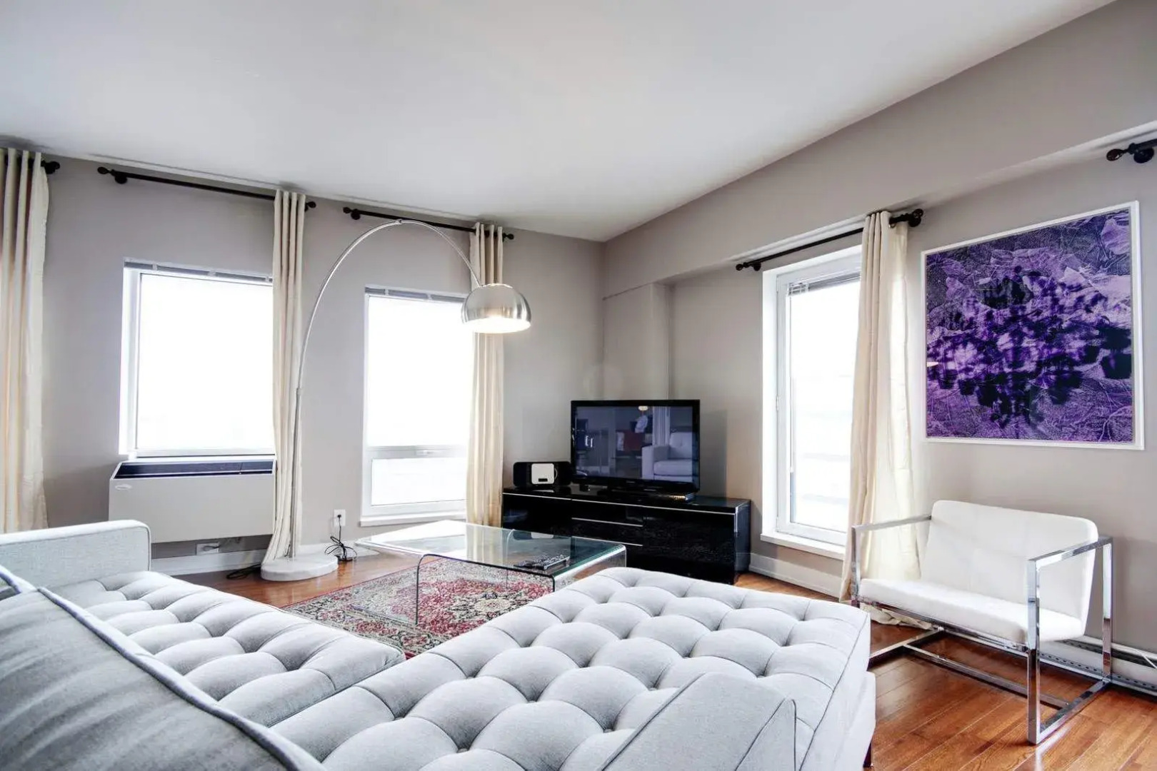 Montreal Convention Centre Apartments