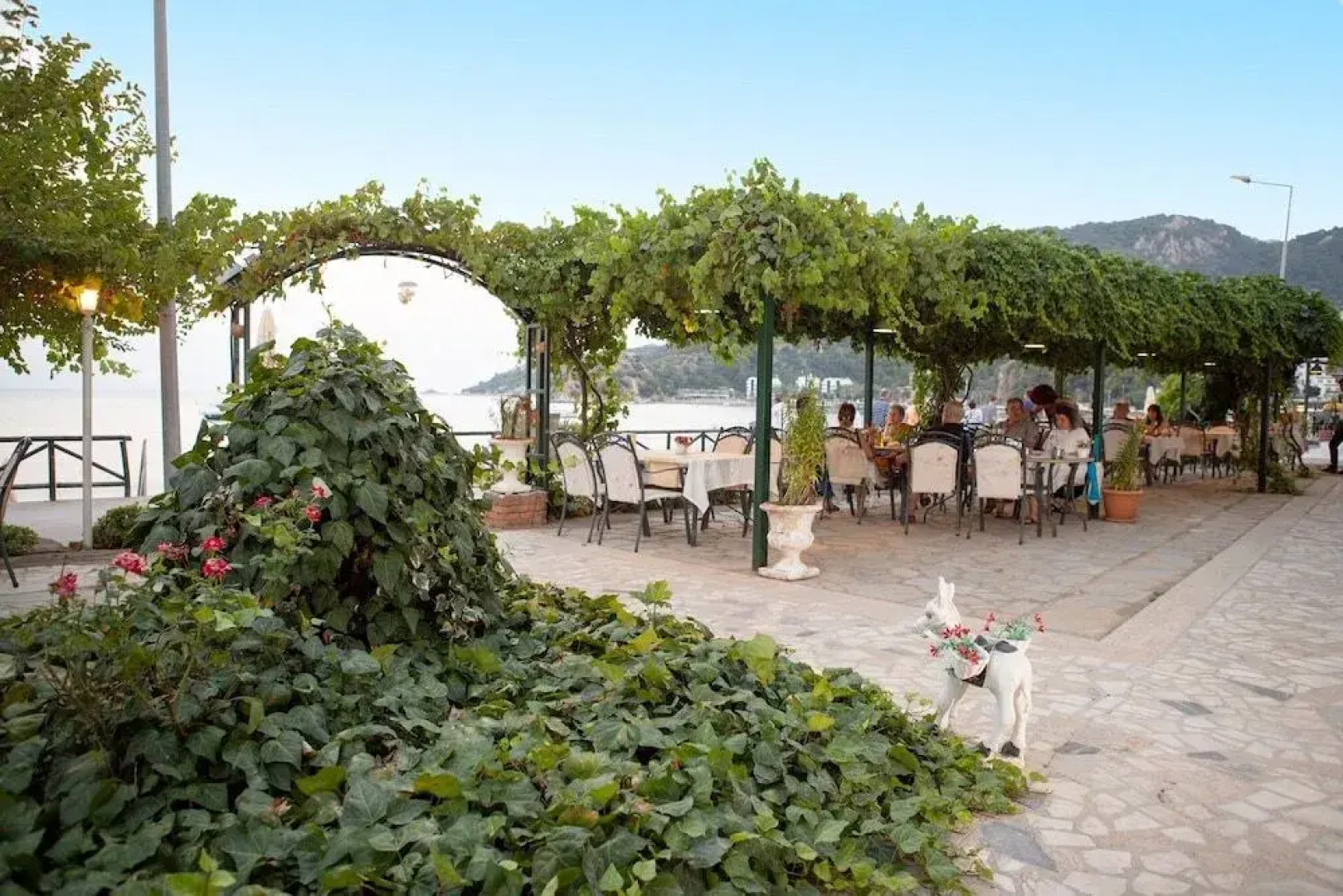 Diplomat 2 Hotel and Apartments