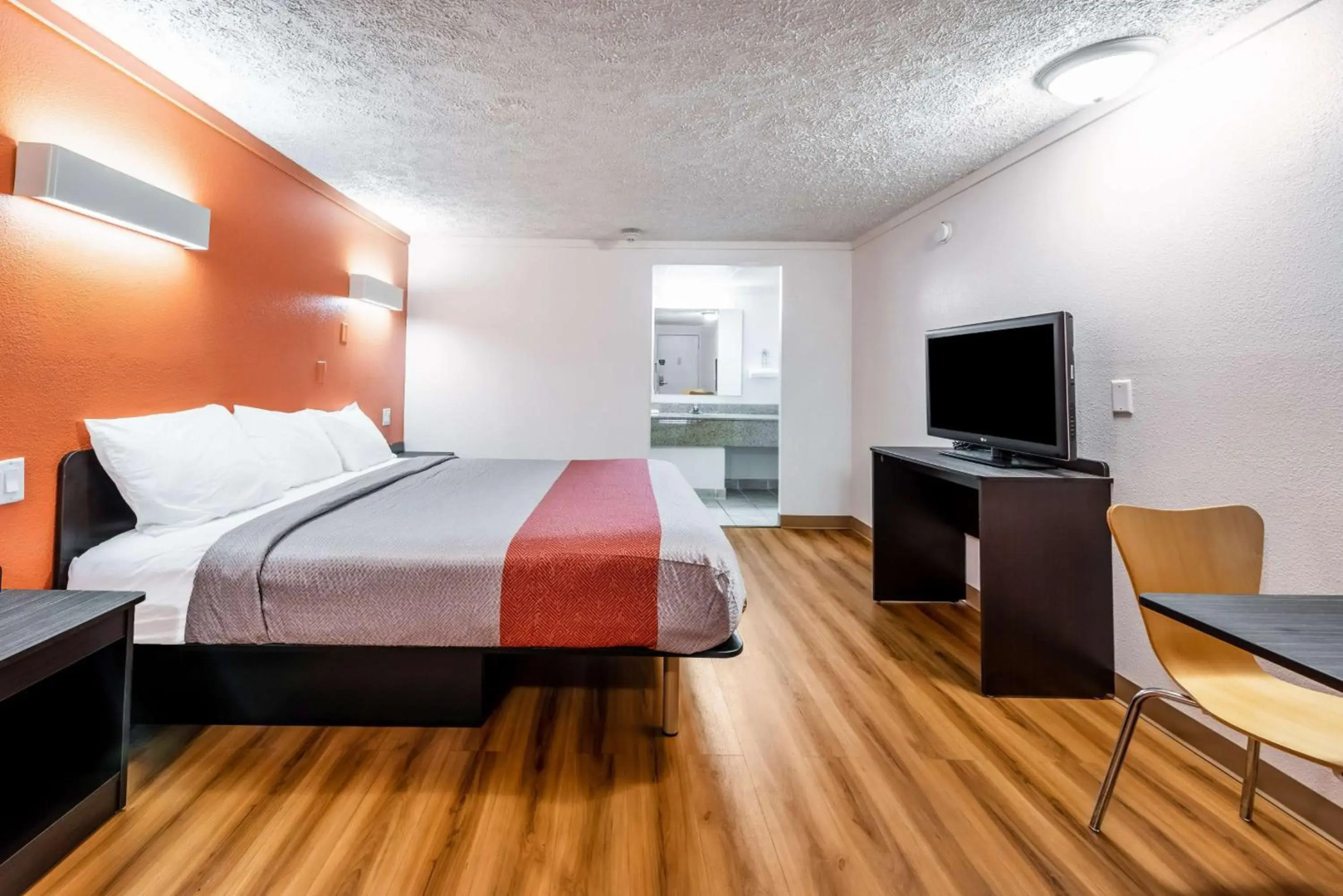 Motel 6 Mansfield, OH