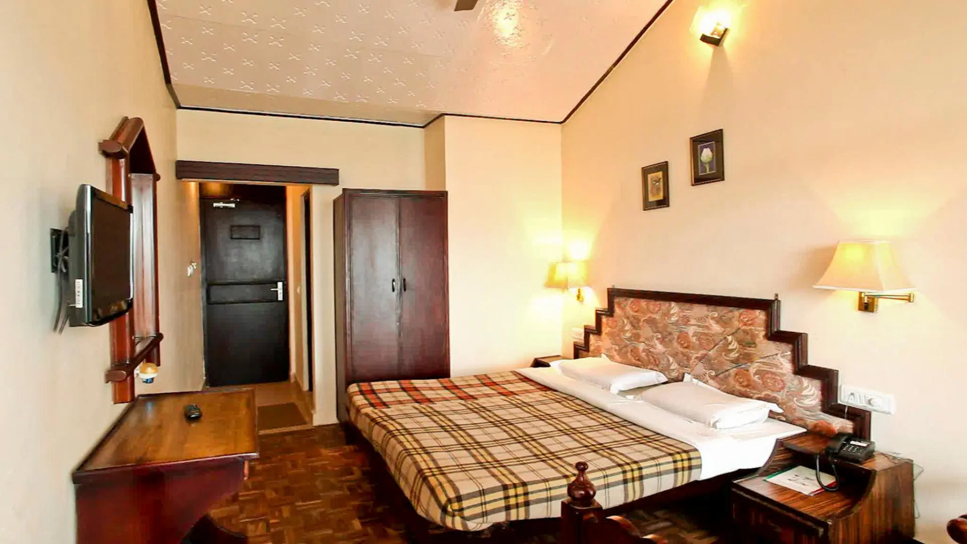 Krishna Mountview Resort