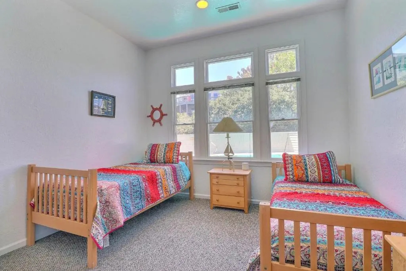 1472 Drifting Sands 3 Min Drive to Beach