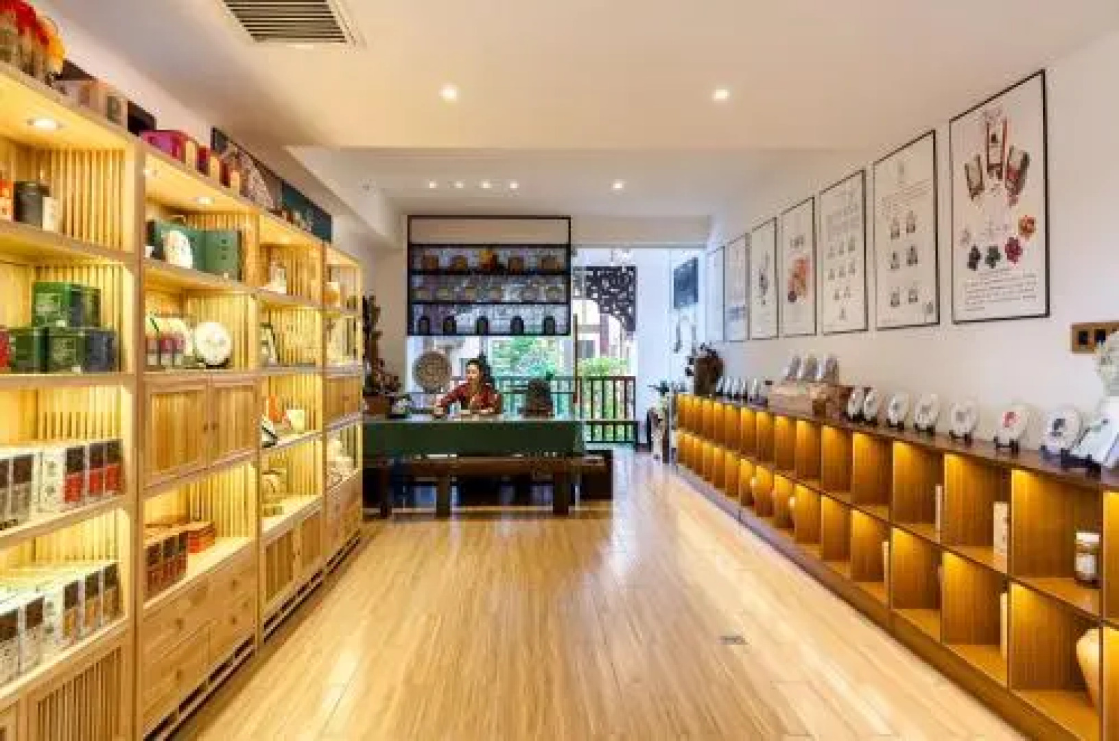 James Joyce Coffetel Xishuangbanna Manjinglan Ancient City