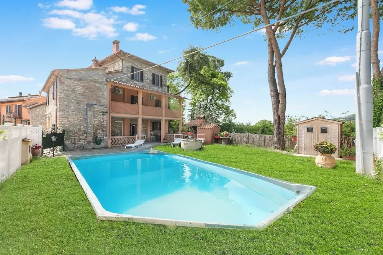 Borgo Panicale Apartments