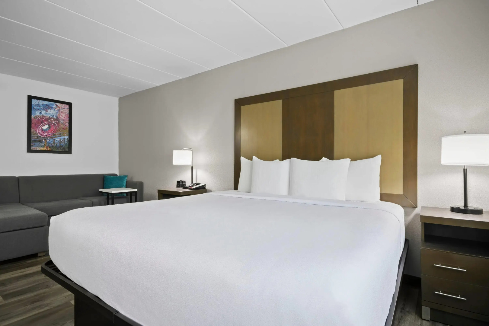 La Quinta Inn & Suites by Wyndham Sturbridge