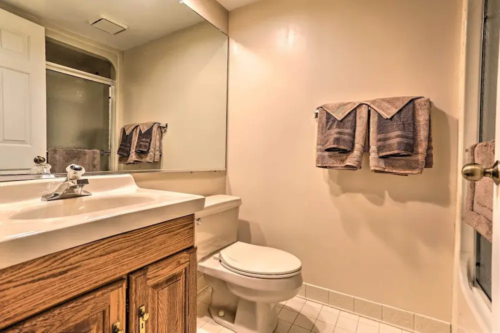 Condo on Big Boulder Lake w/ Community Pool Access