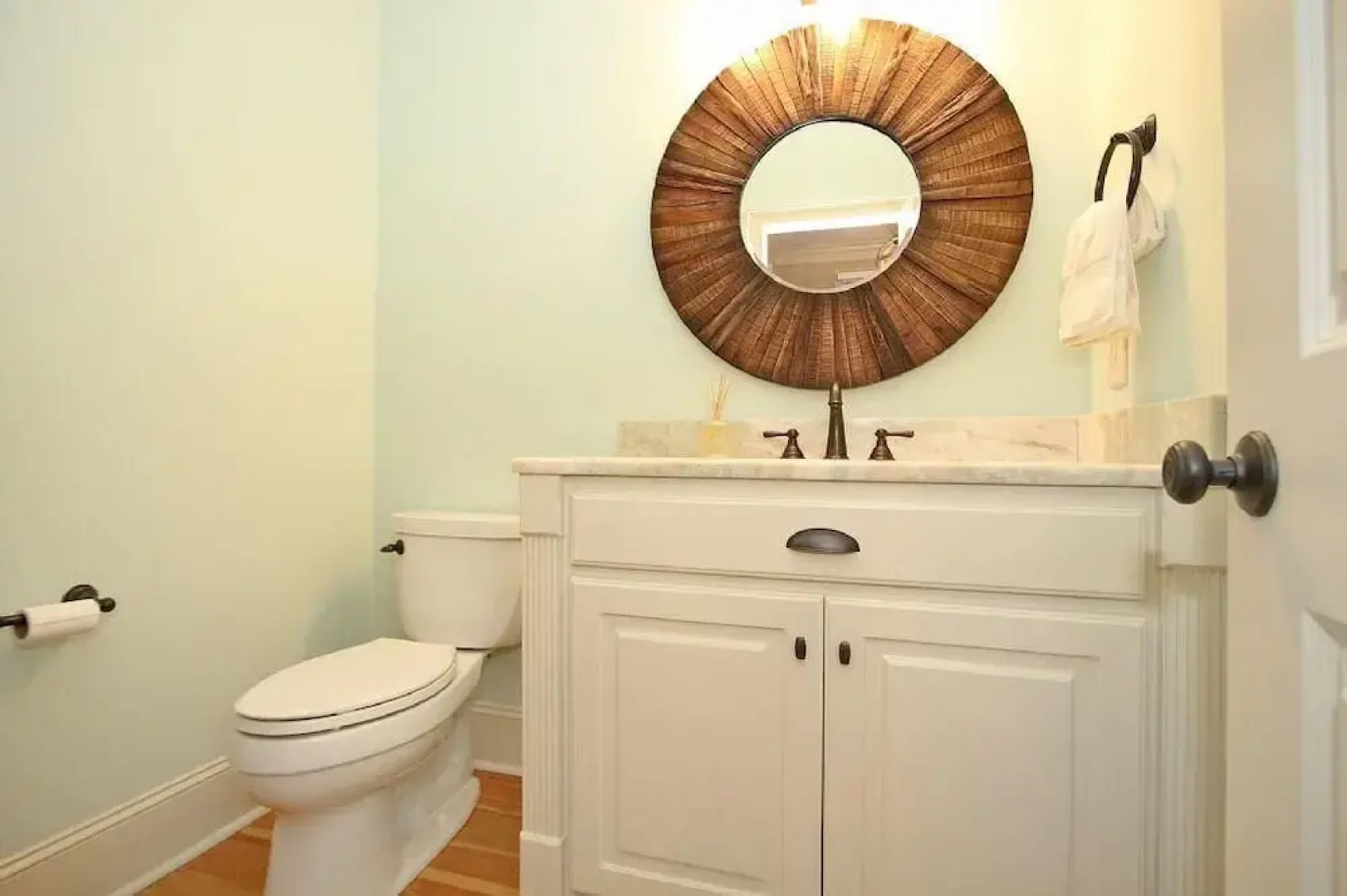 2602 Hartnett Boulevard