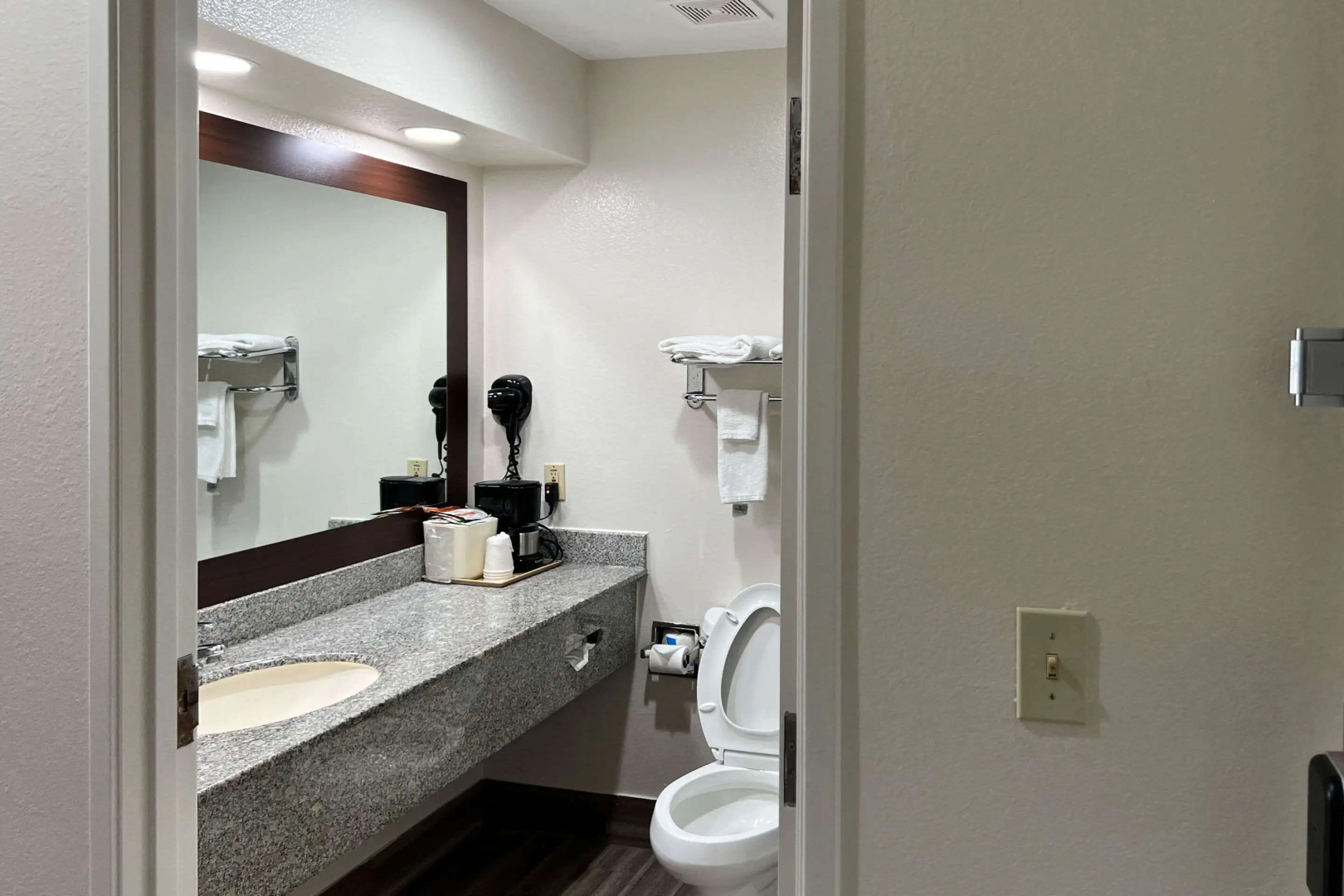 Econo Lodge Beaumont I-10 South