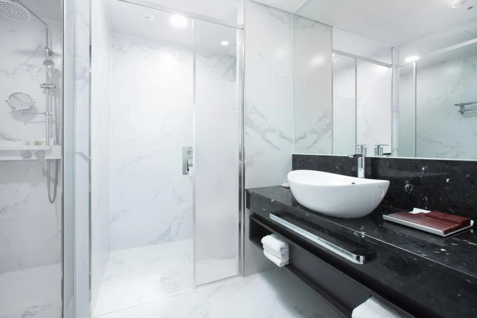 Utop Marina Hotel & Resort