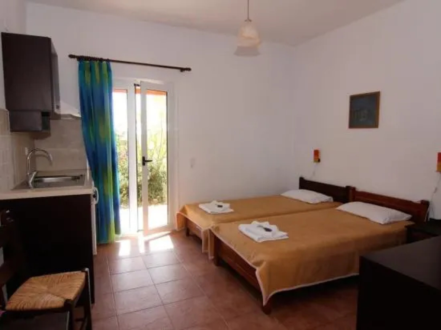 Voukelari Rooms