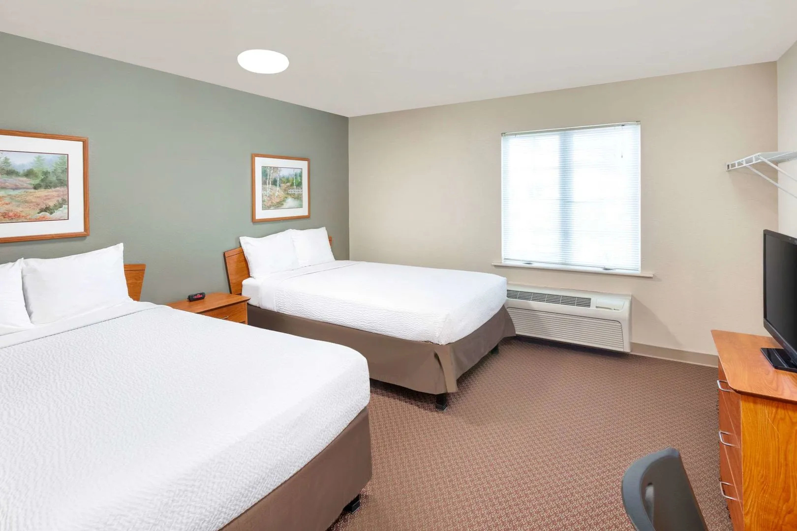 WoodSpring Suites Sioux Falls