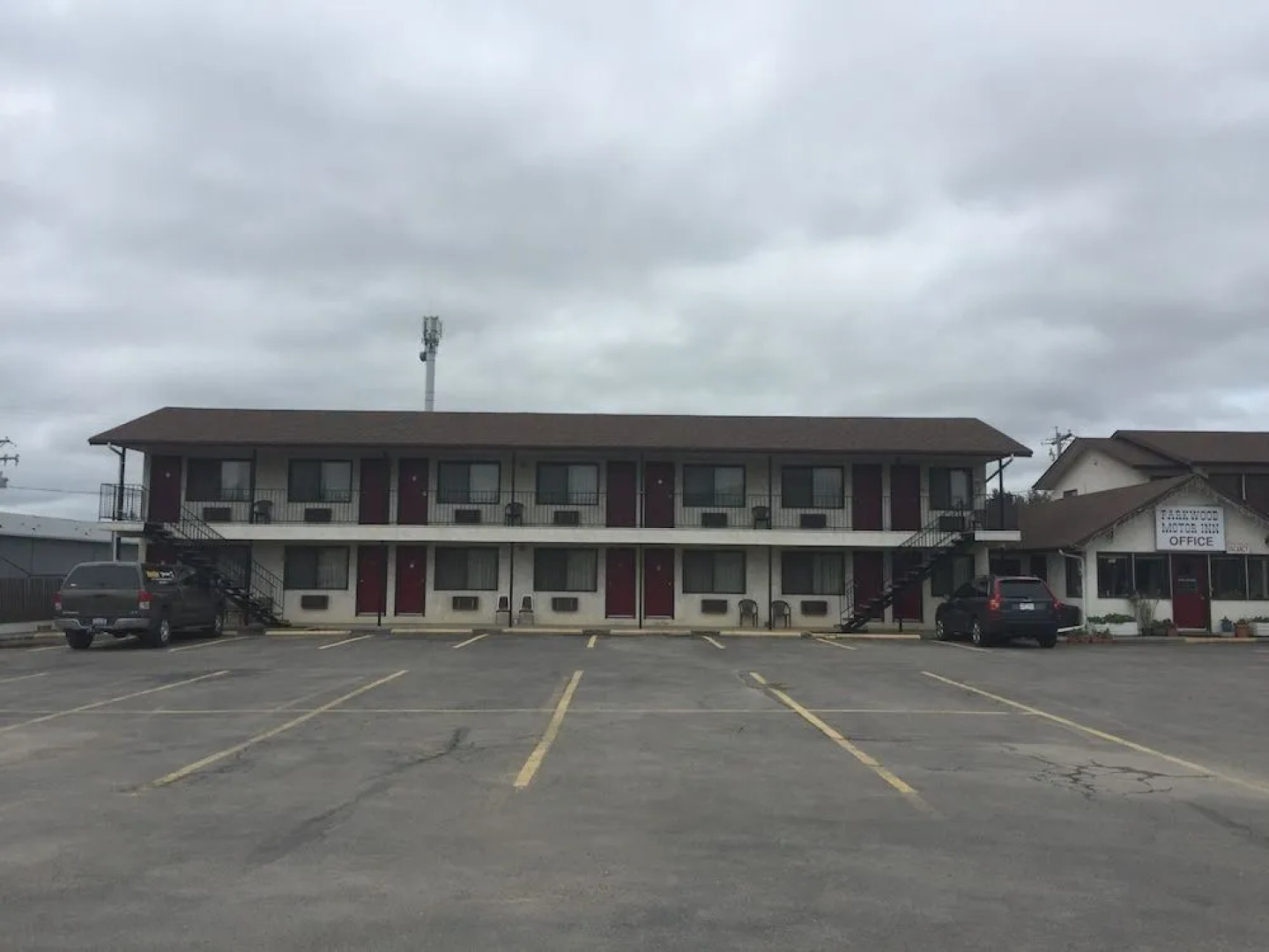 Parkwood Motor Inn