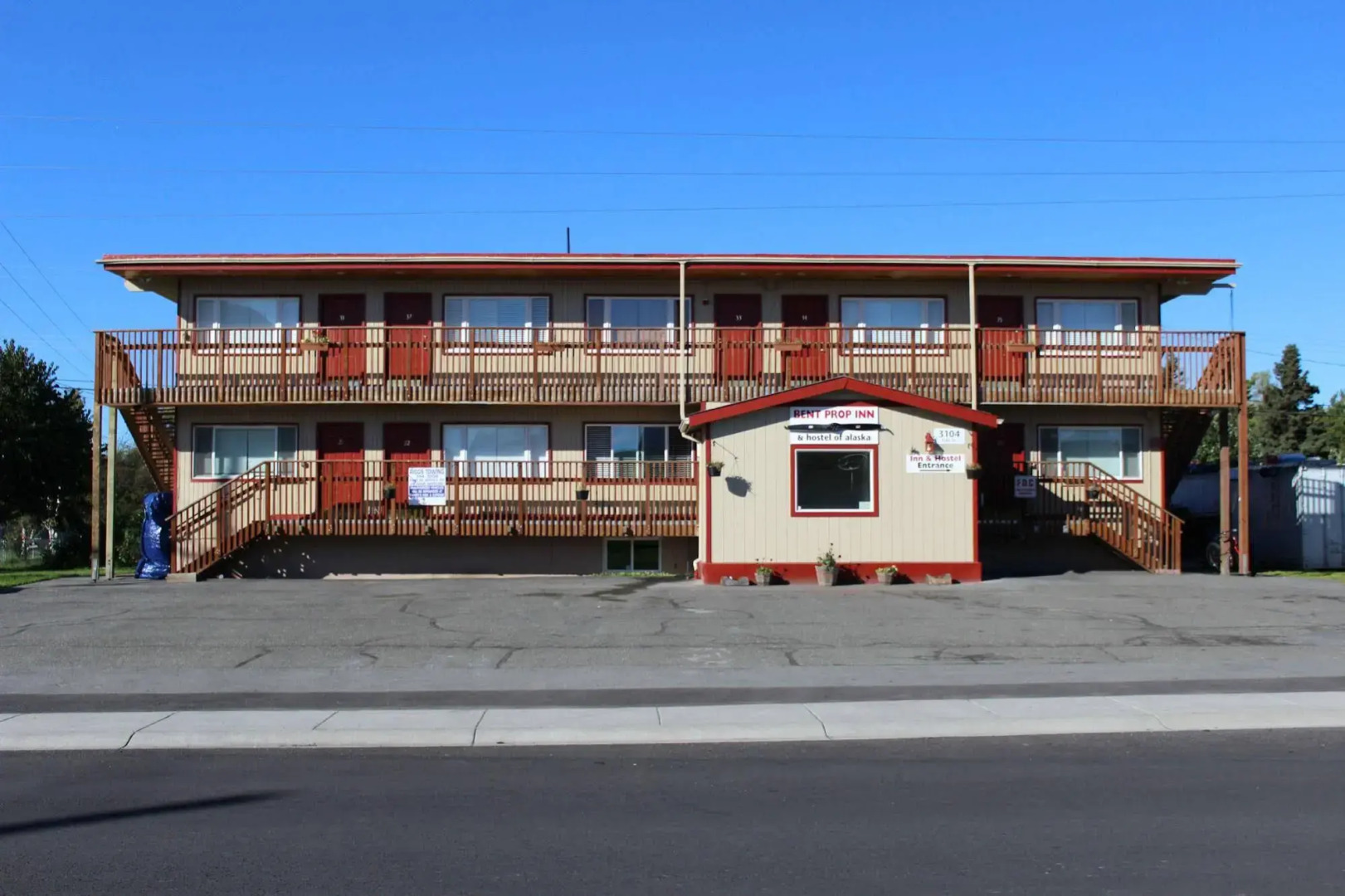 Bent Prop Inn & Hostel Midtown