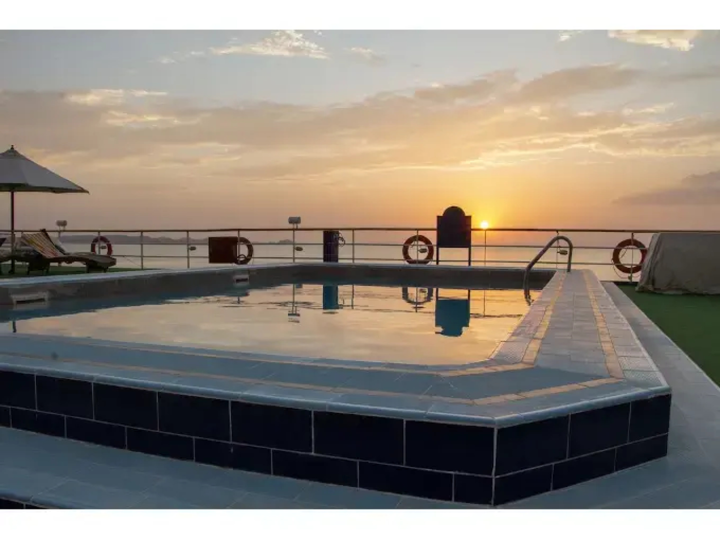 MS Nubian Sea Lake Cruise
