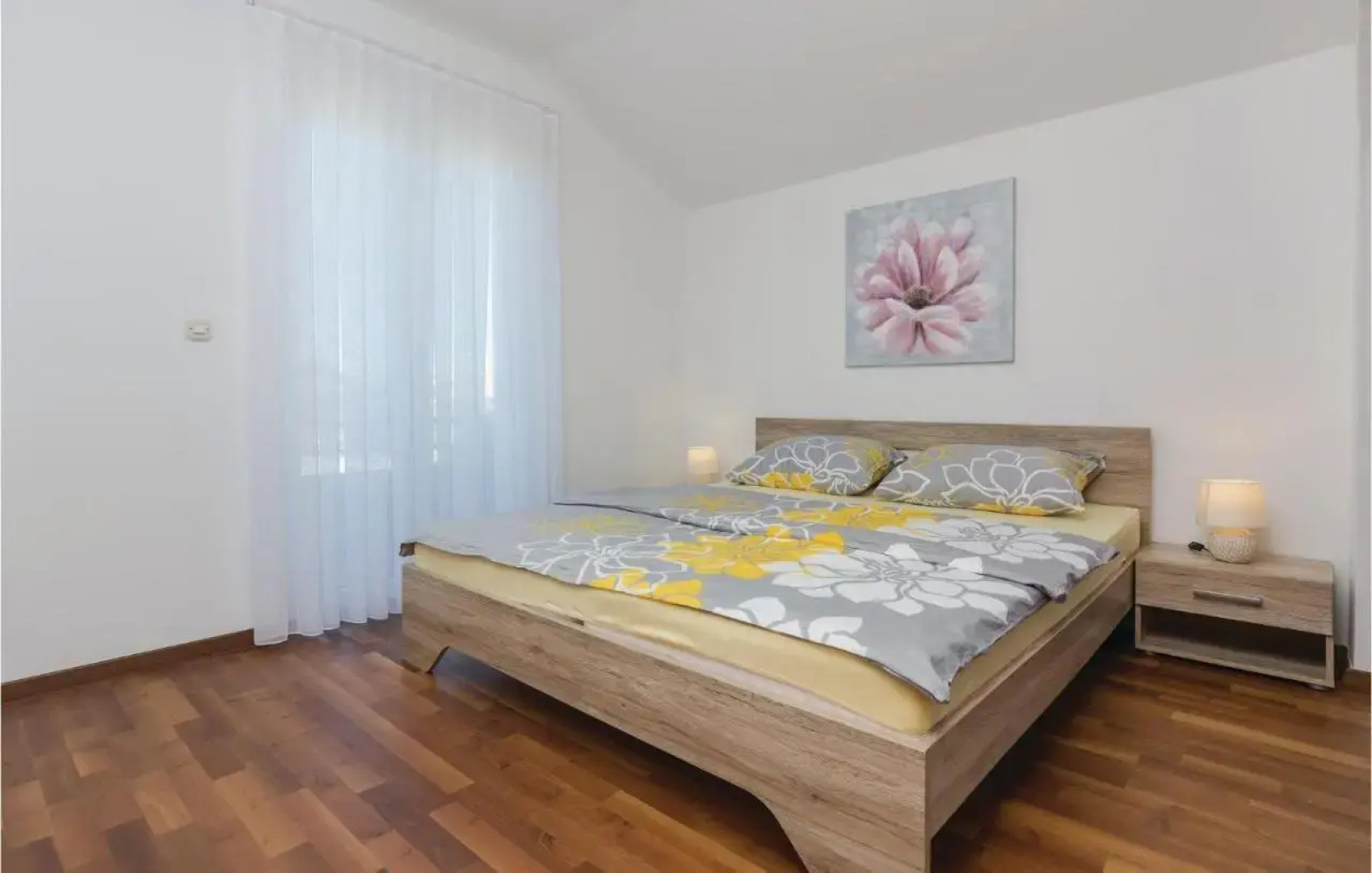 Four-Bedroom Holiday Home in Suhovare