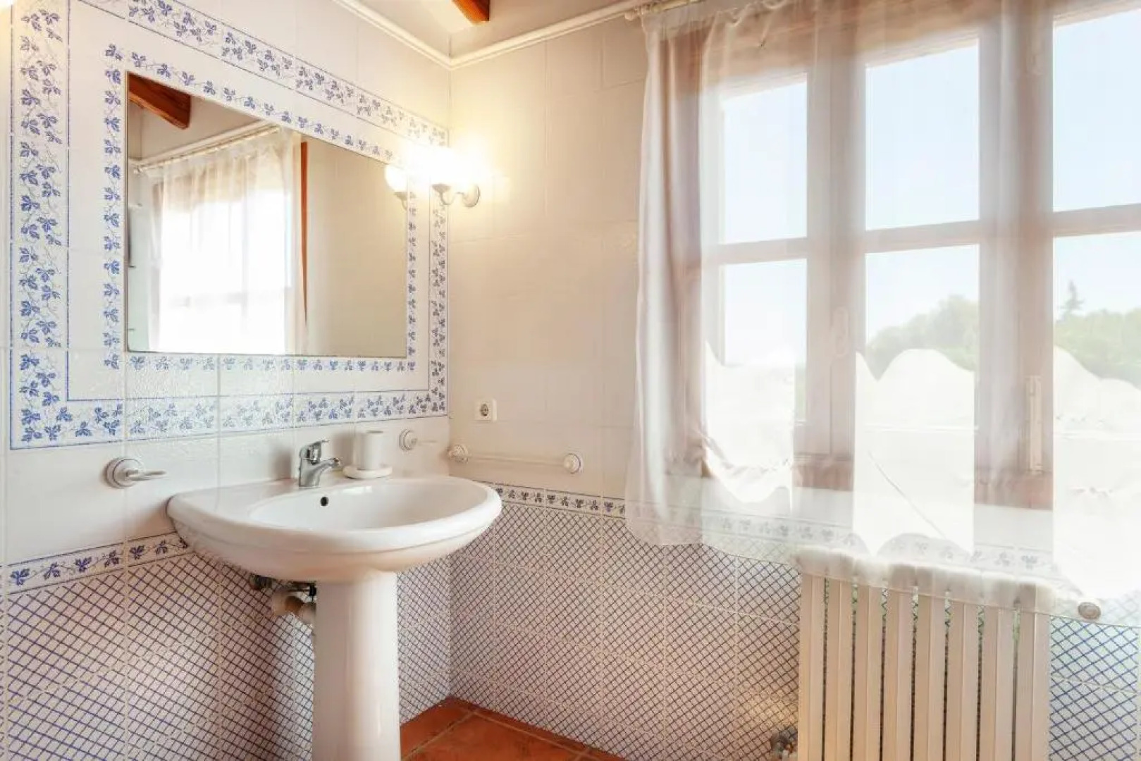 Villa in Can Picafort, Located in the Countryside, Near the Beach, has 5 Bedroom