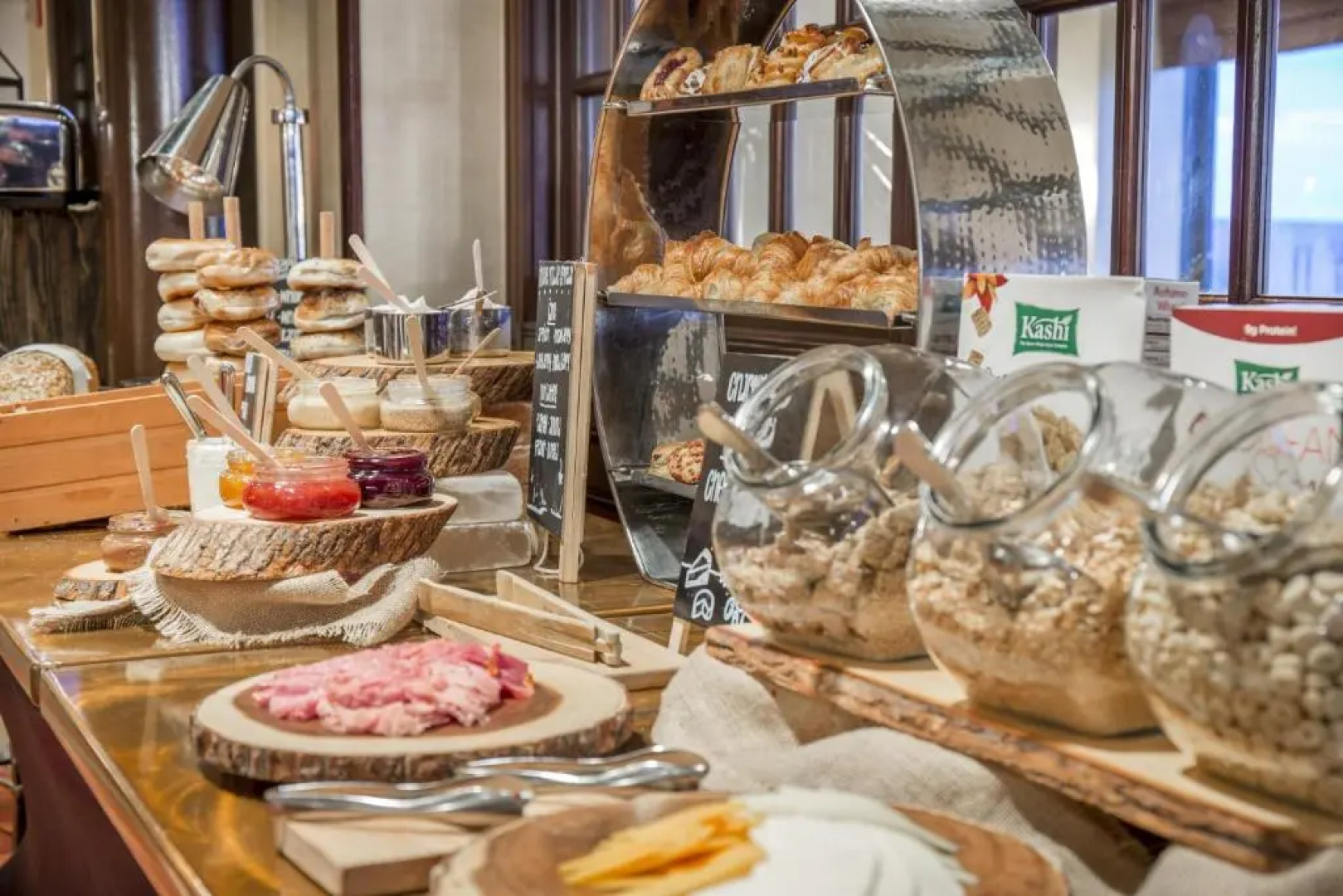 Omni New Haven Hotel at Yale