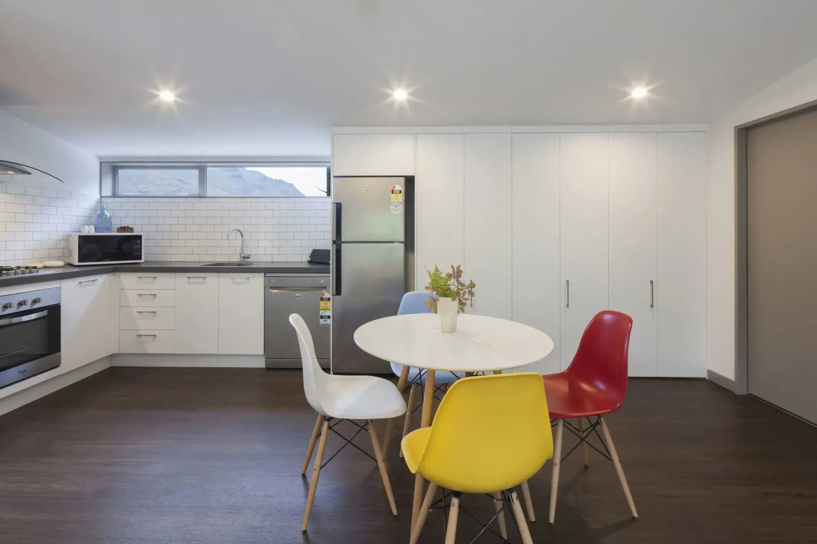 22 Hallenstein Apartments by Staysouth