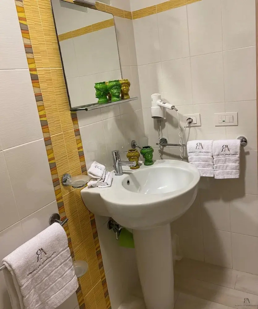 Rebecca s Taormina-etna Collection III