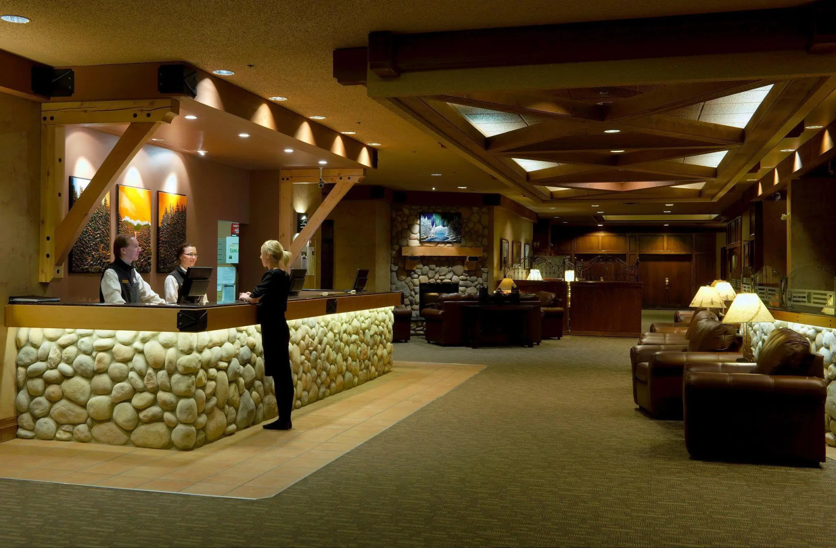 The Elk & Avenue Hotel