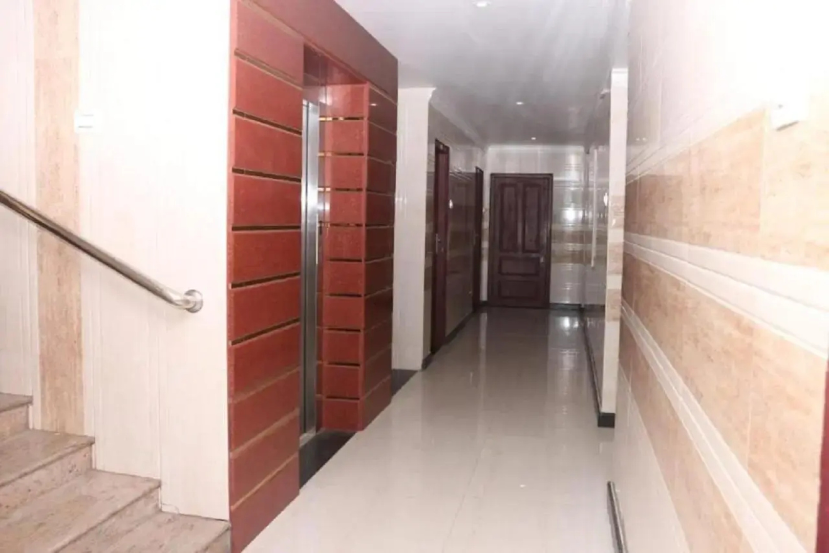 Saravanas Lodge