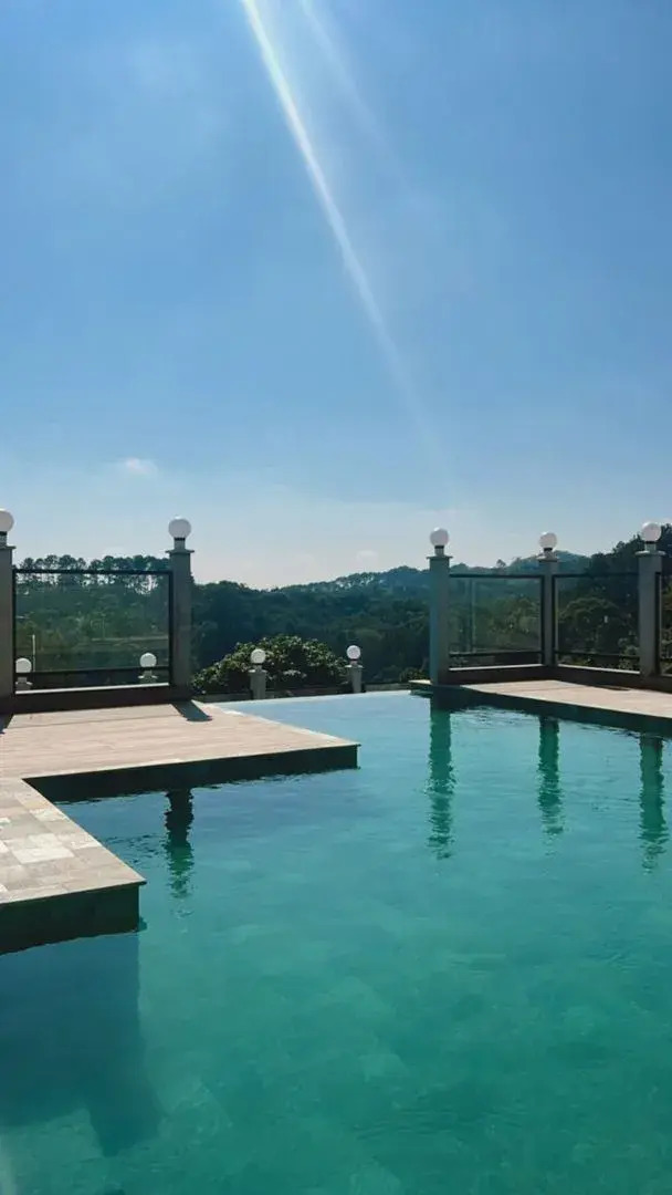 Bristol Villaggio Rosa Arujá