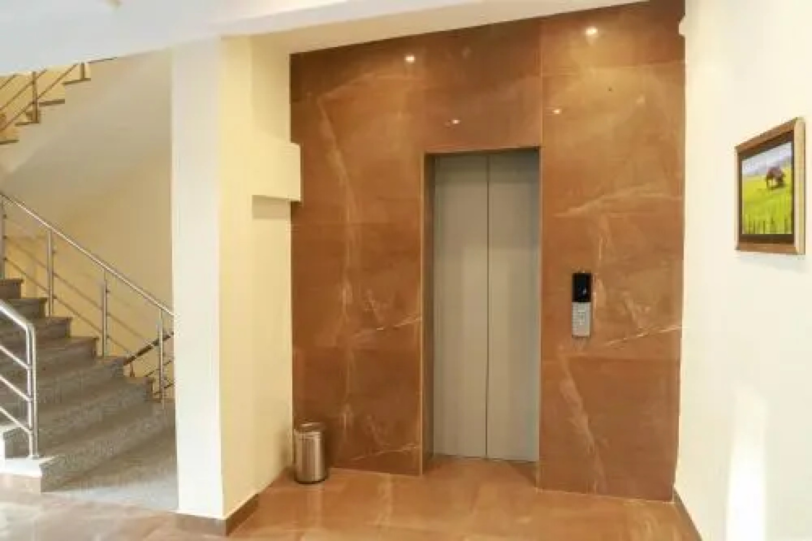 Comfort Hotel by OYO Rooms