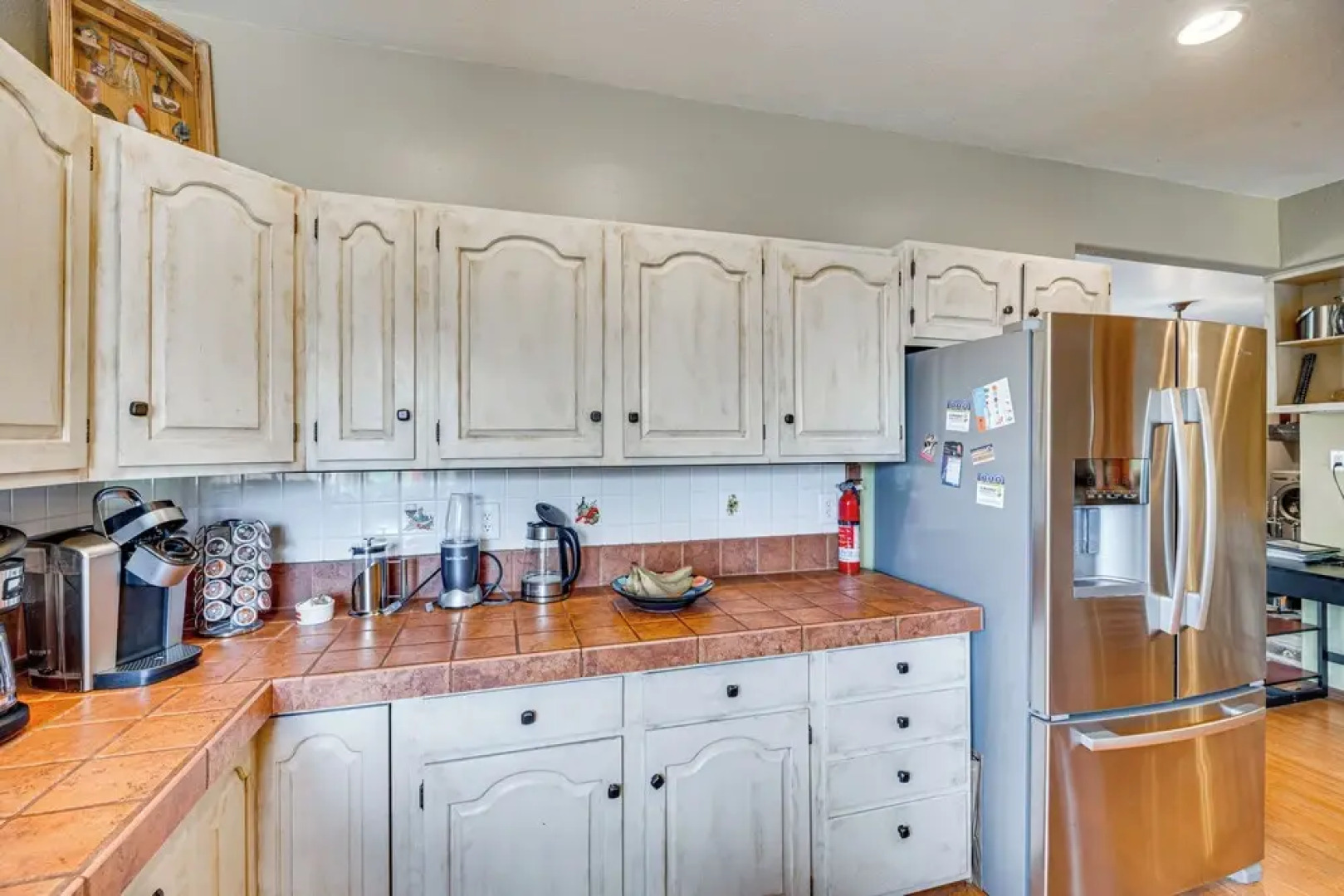 Breweries, Hiking Trails & Museums: Monument House