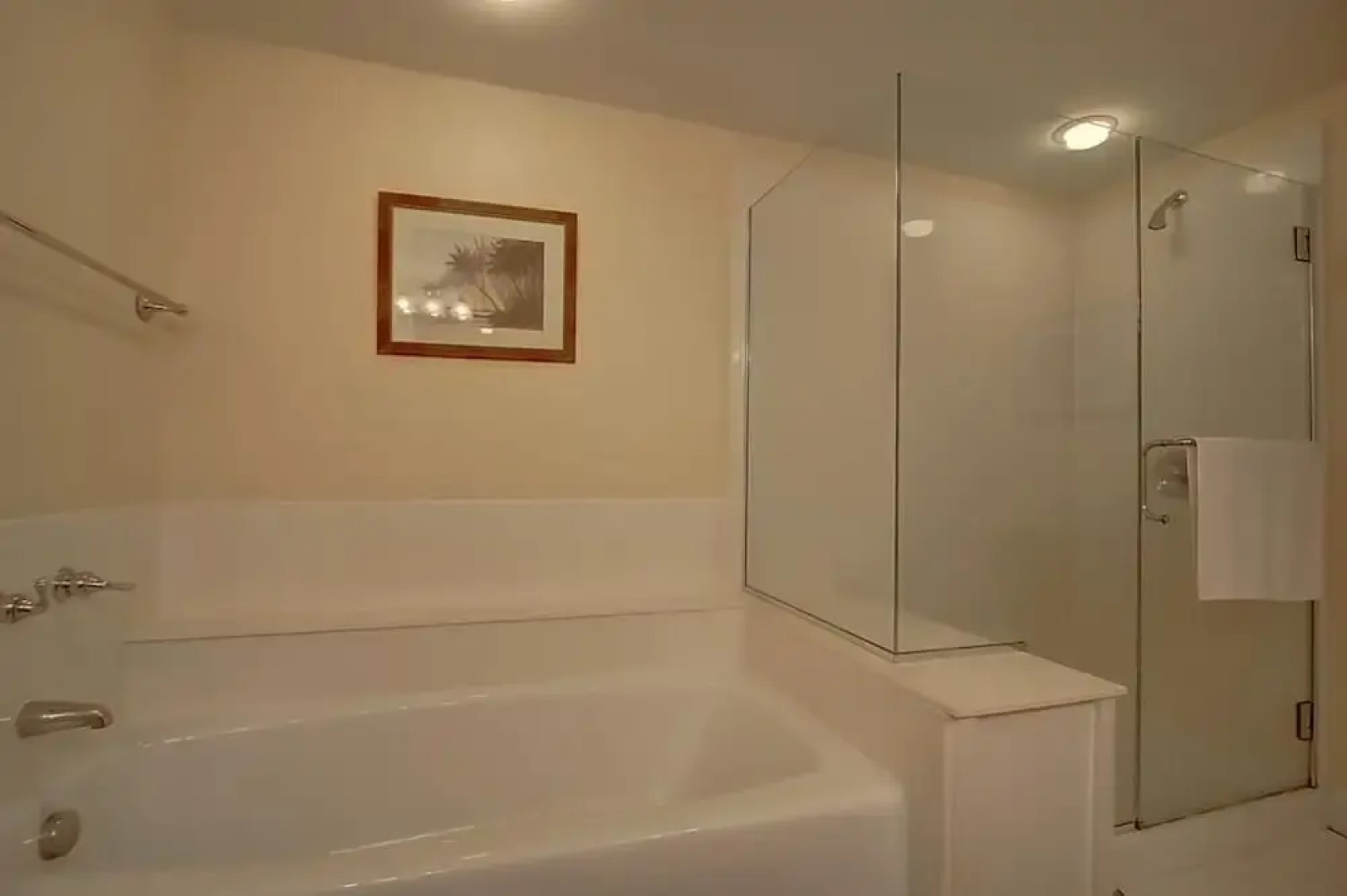 1010 Ocean Palms 103