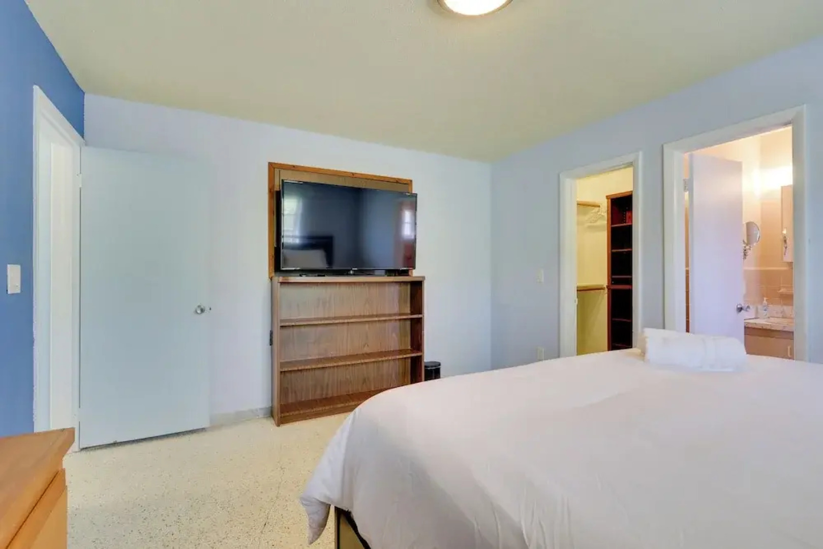 North Miami Beach Rental: Near Walking Park!