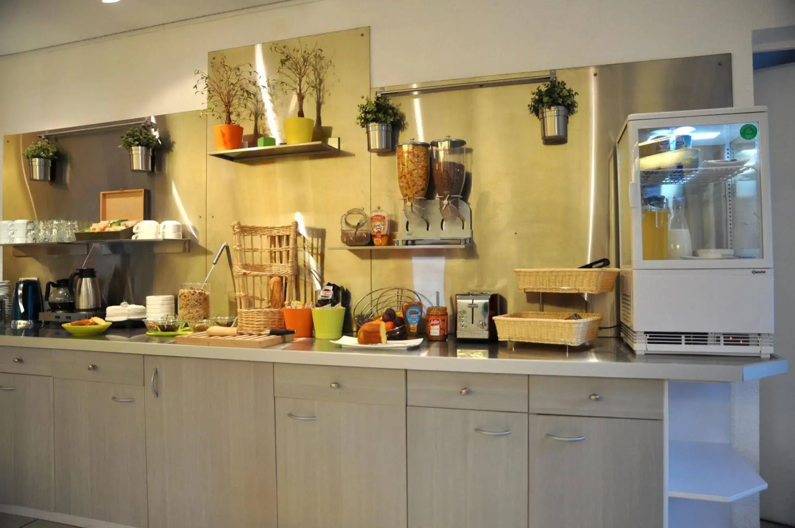 Brit Hotel Caen Mondeville