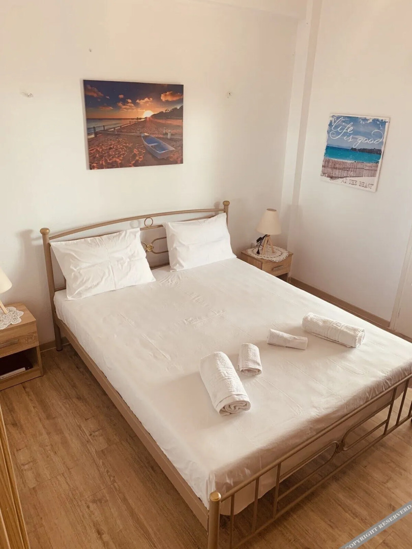 Akrogiali Apartments