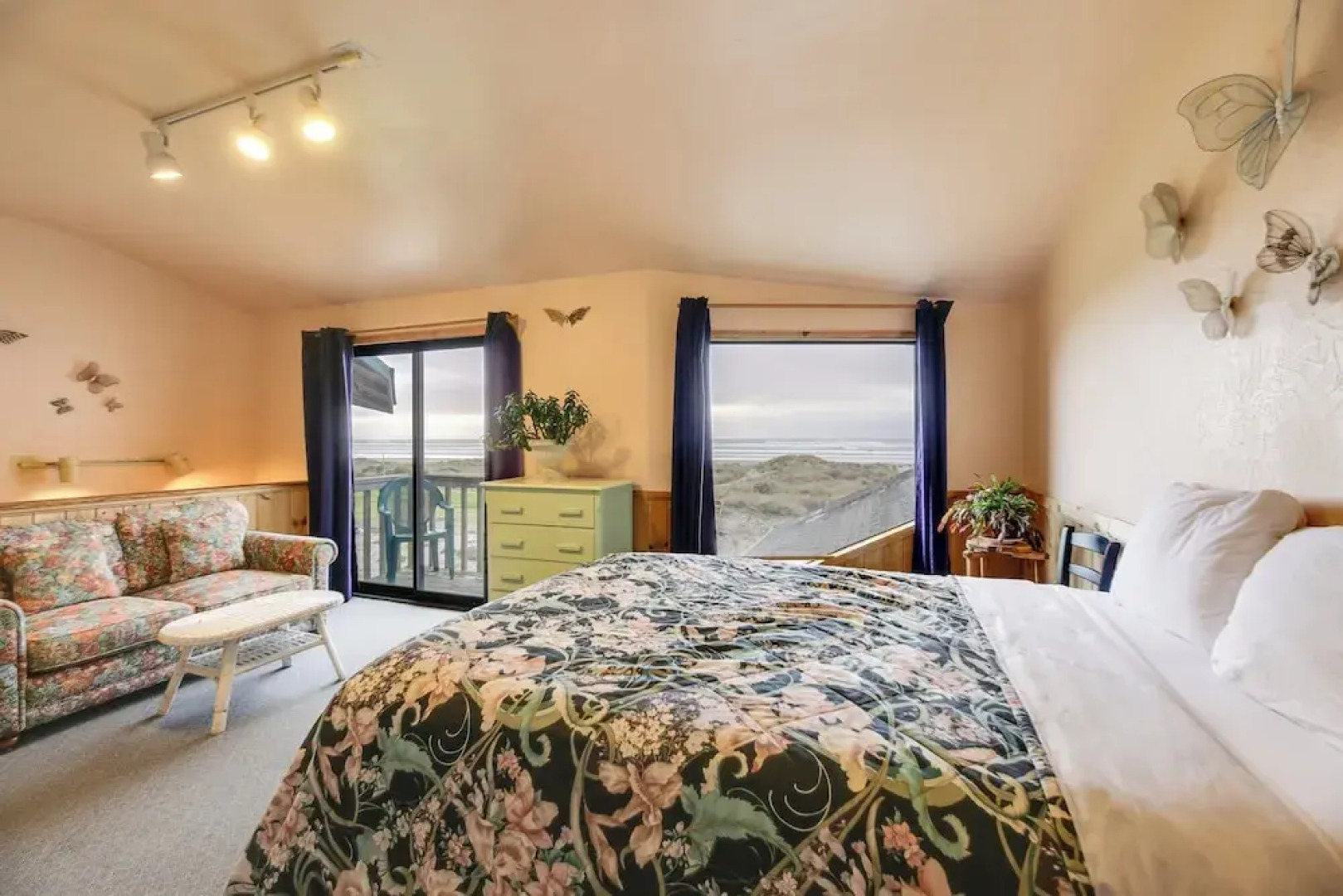 Sanderling Sea Cottages, Unit 1 With Deck!