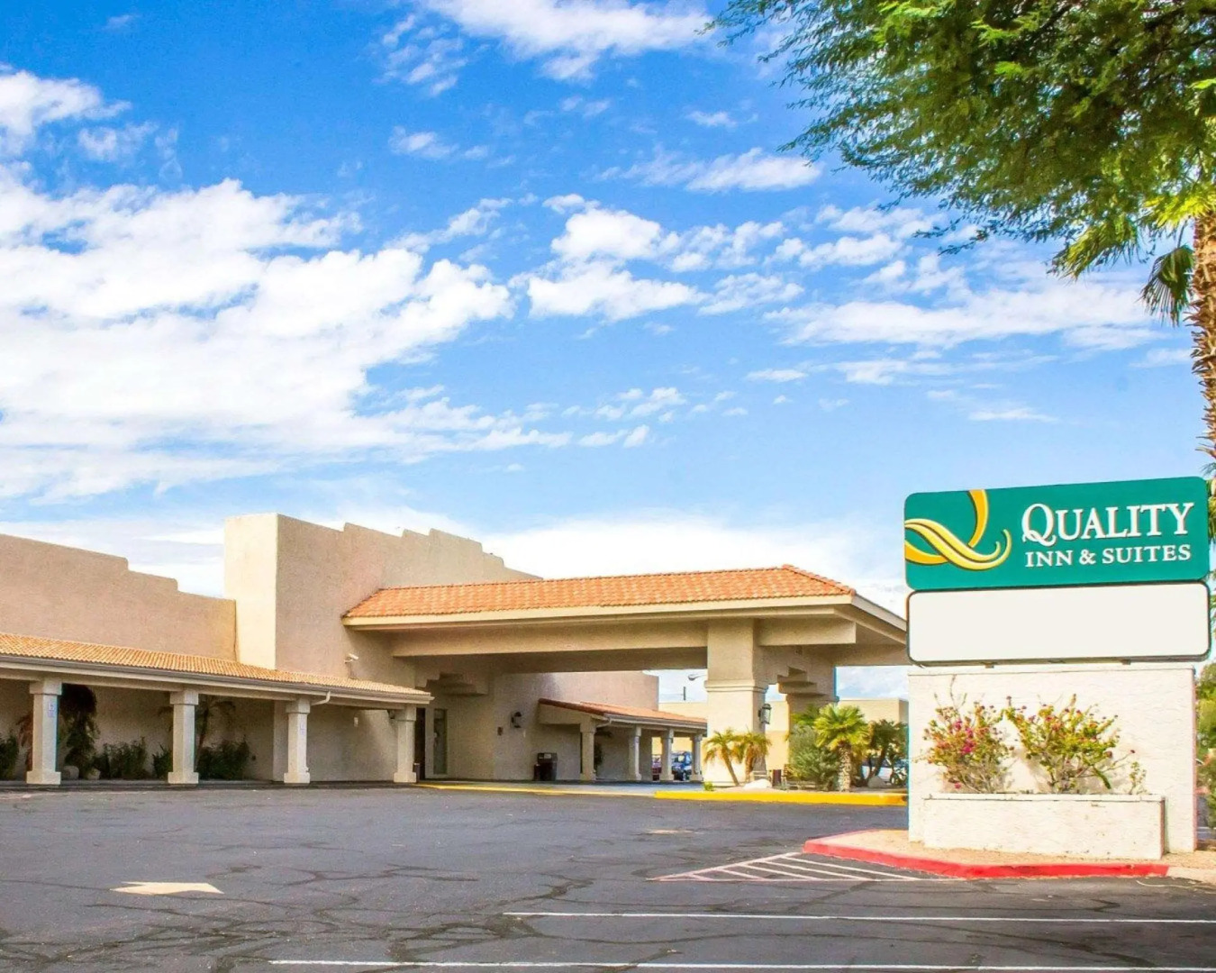 Quality Inn & Suites Lake Havasu City