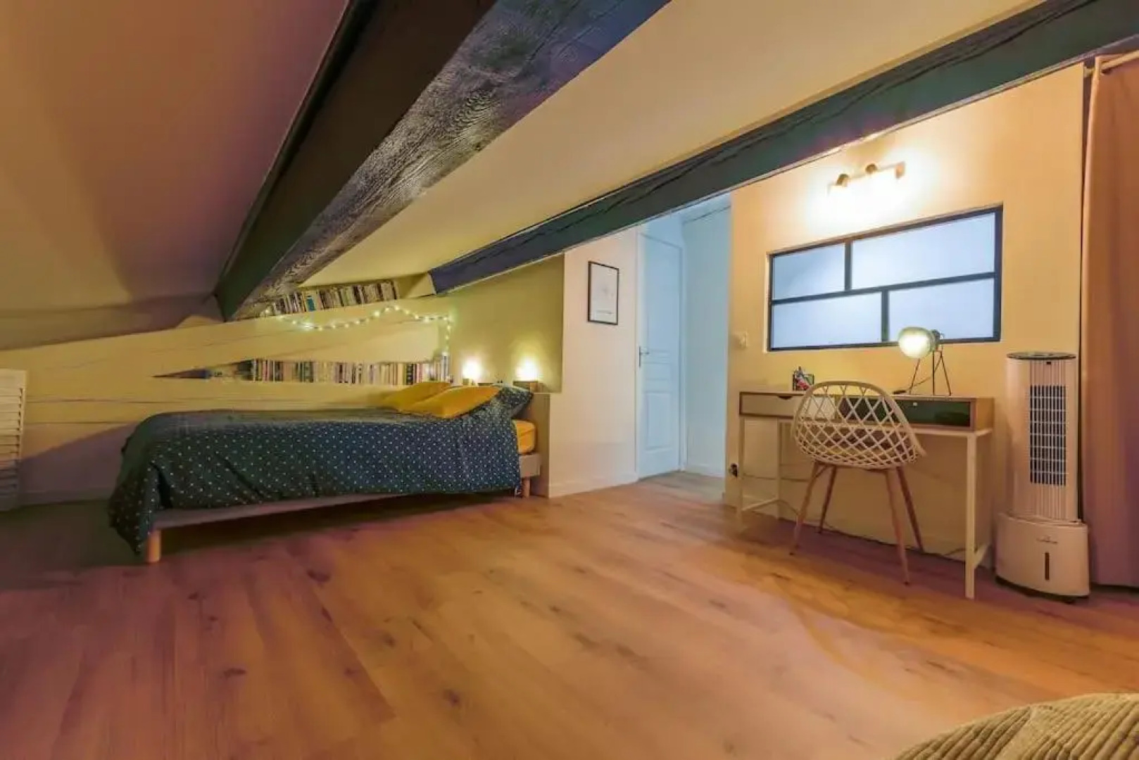 Romantique Duplex Au Pied de la Cite