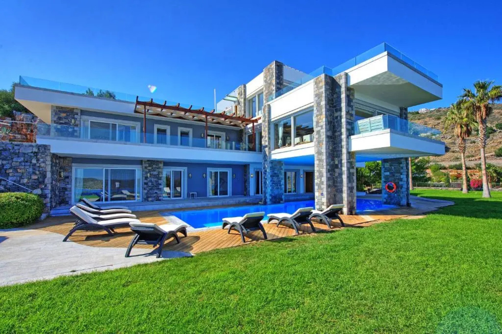 Villa Marina by MediterraneanVillas