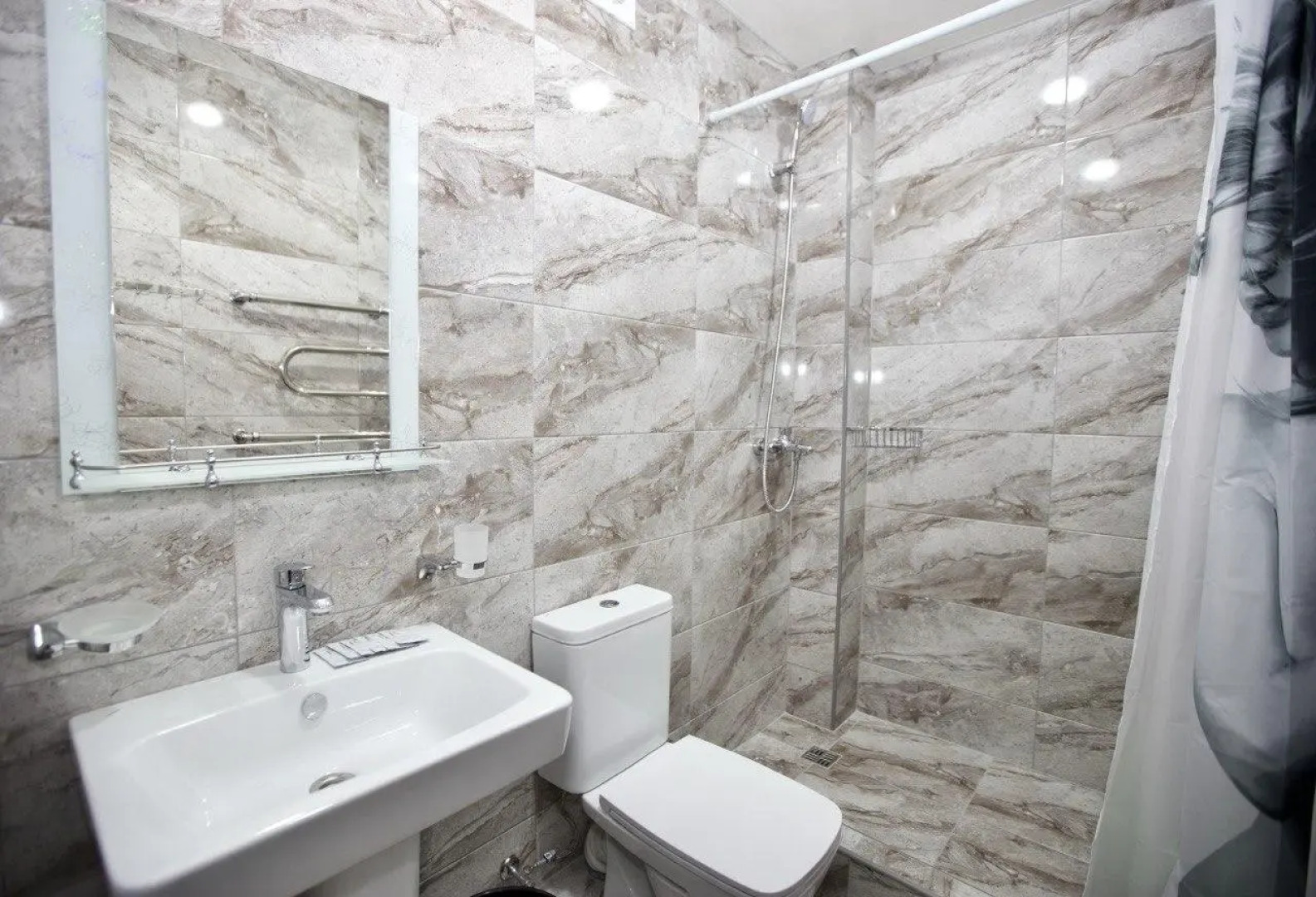 ASunrise Hotel (АСанрайз)