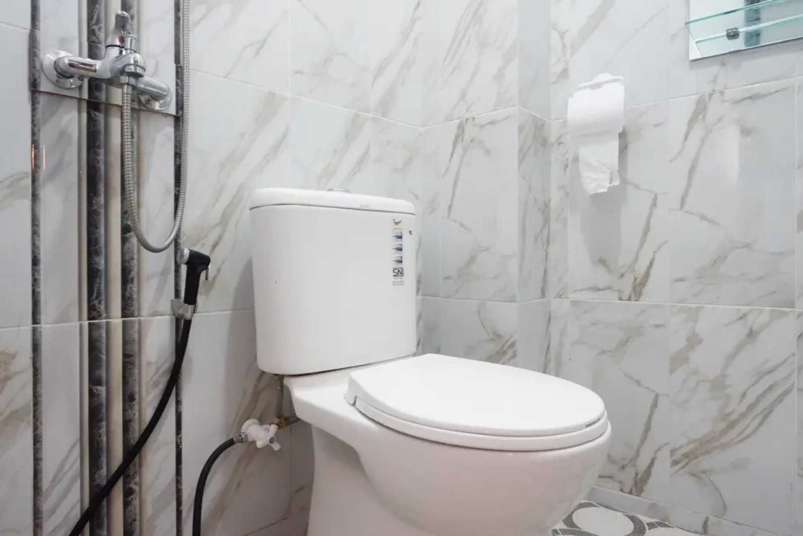 RedDoorz Syariah near Rumah Sakit Bhina Bhakti Husada