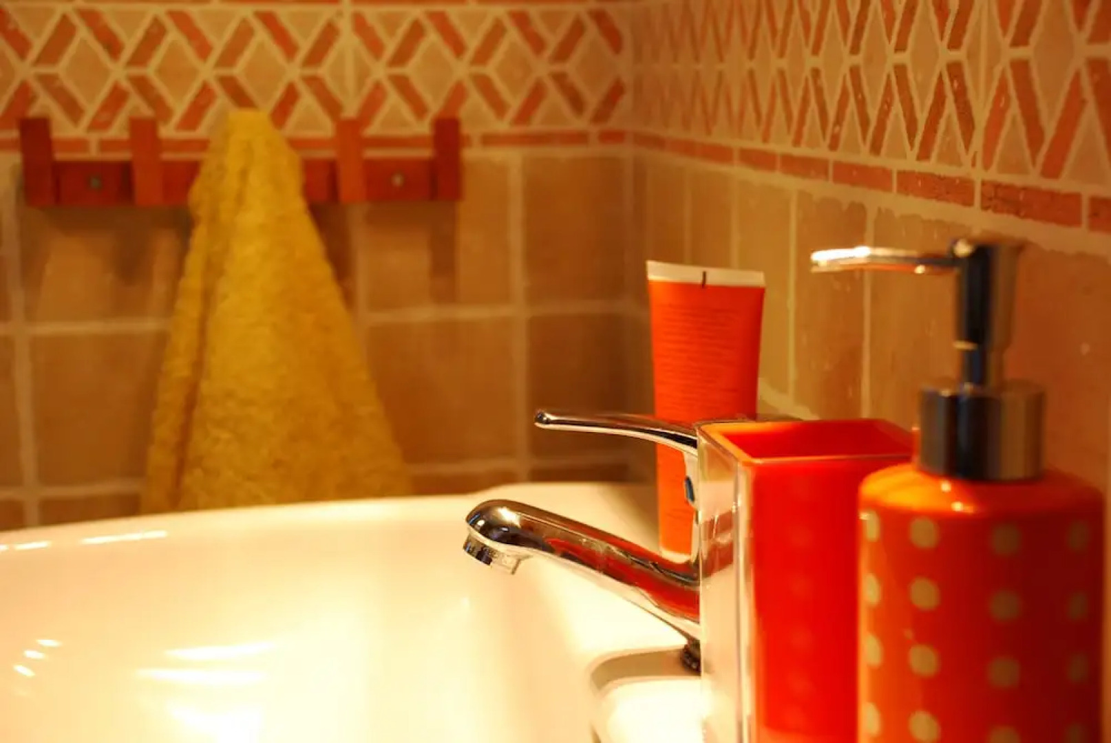 Rural House "casa Fresneda",rustic Lodging With Calm and Charm