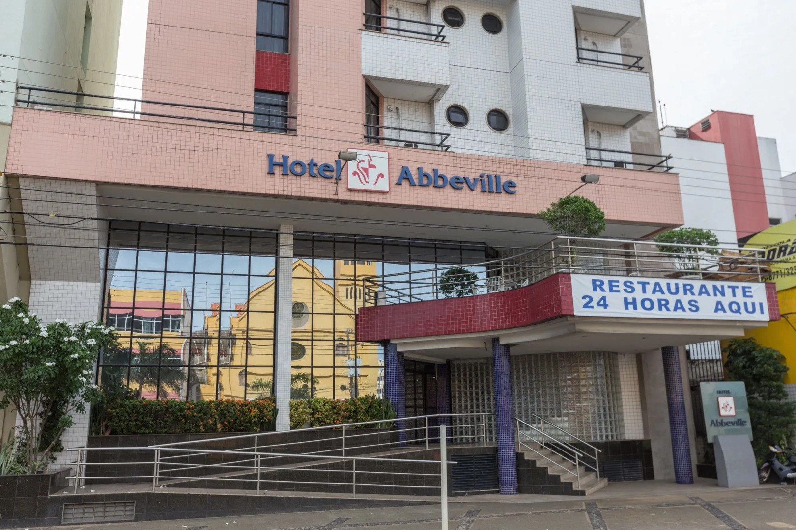 Abbeville Hotel