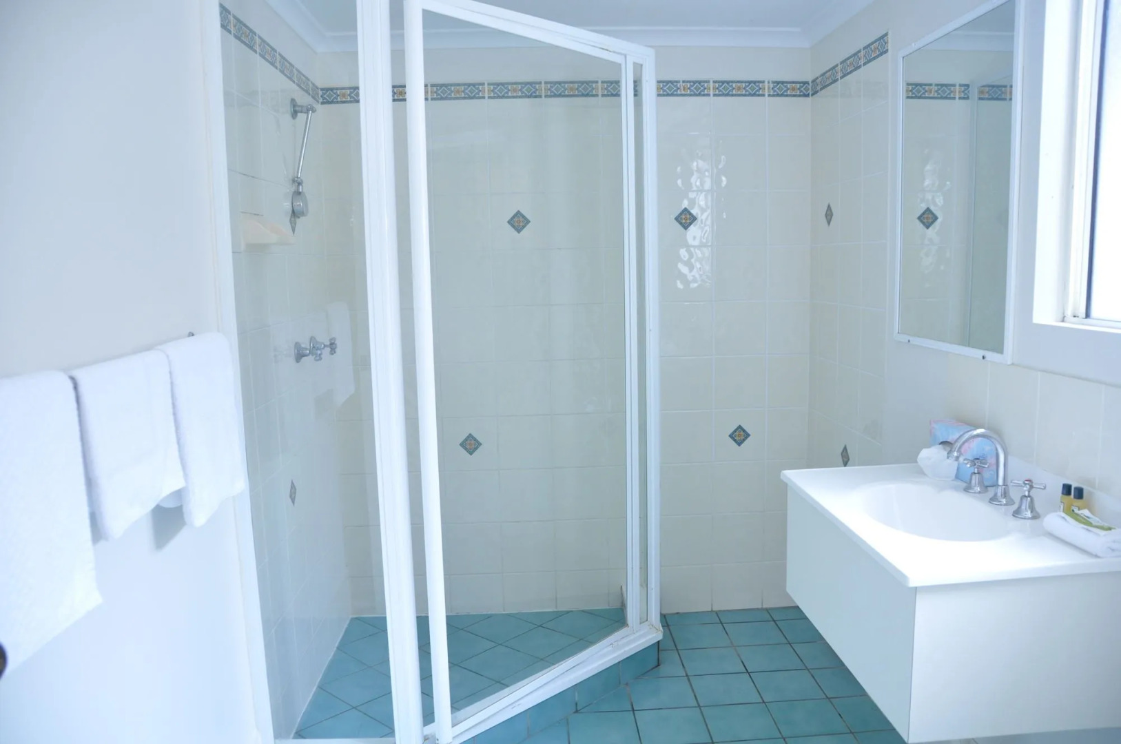 Rocky Gardens Motor Inn